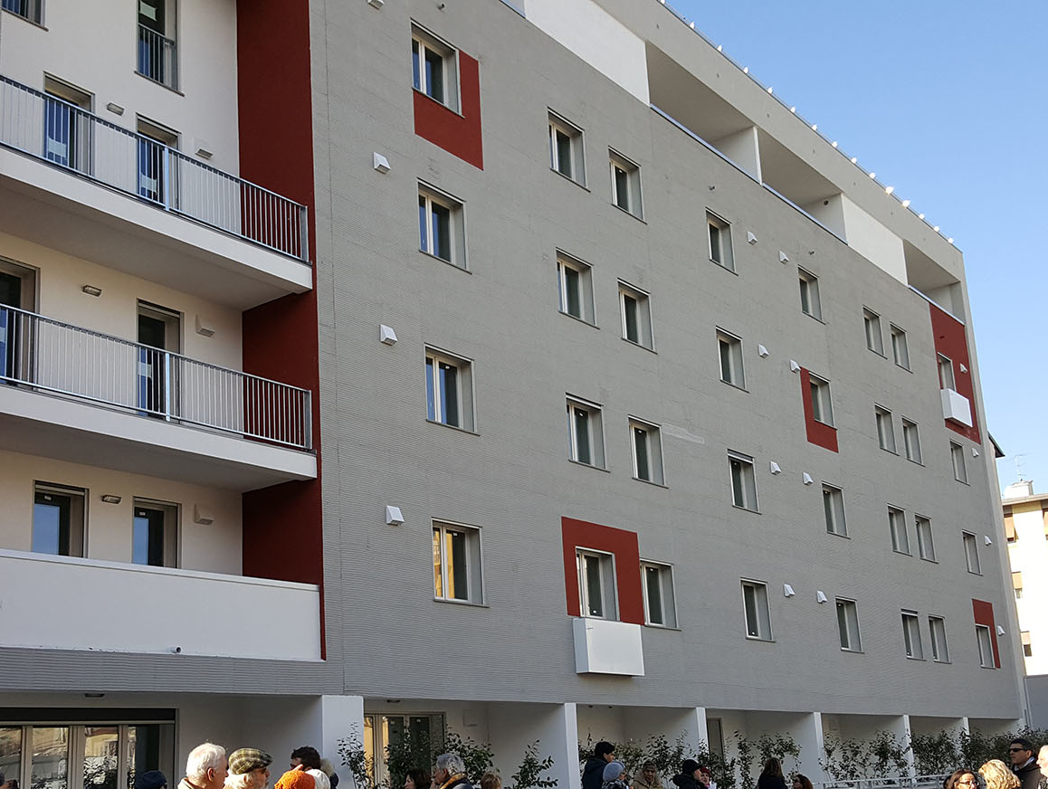 Casa, 10 milioni di euro per ripristinare gli alloggi di edilizia pu...